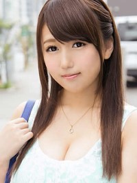 里美まゆ