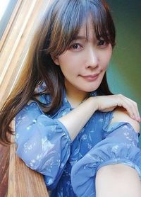 花抚彩