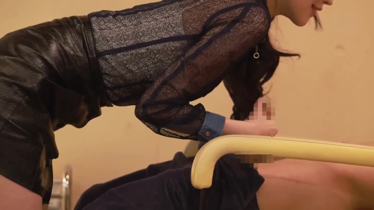 夫妻经营的美容室 被欲求不满的人妻 日向子 偷偷痴女中出的我。森日向子 - AV大平台-中文字幕,成人影片,AV,国产,线上看