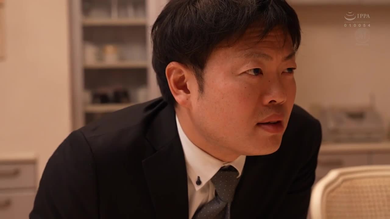 为了确认爱情，把老婆和精力旺盛的后辈单独留了三个小时……老婆被16次中出射精的NTR故事 栗山莉绪 - AV大平台-中文字幕,成人影片,AV,国产,线上看