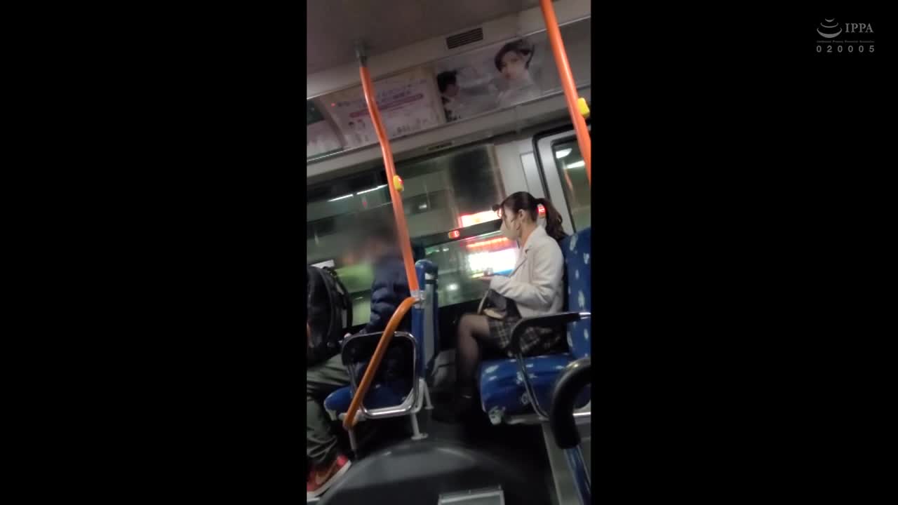 向200万逃跑的人进行复仇.不断露出性感身材.身体变得非常敏感.即使失去知觉也不断扭动腰部 - AV大平台-中文字幕,成人影片,AV,国产,线上看