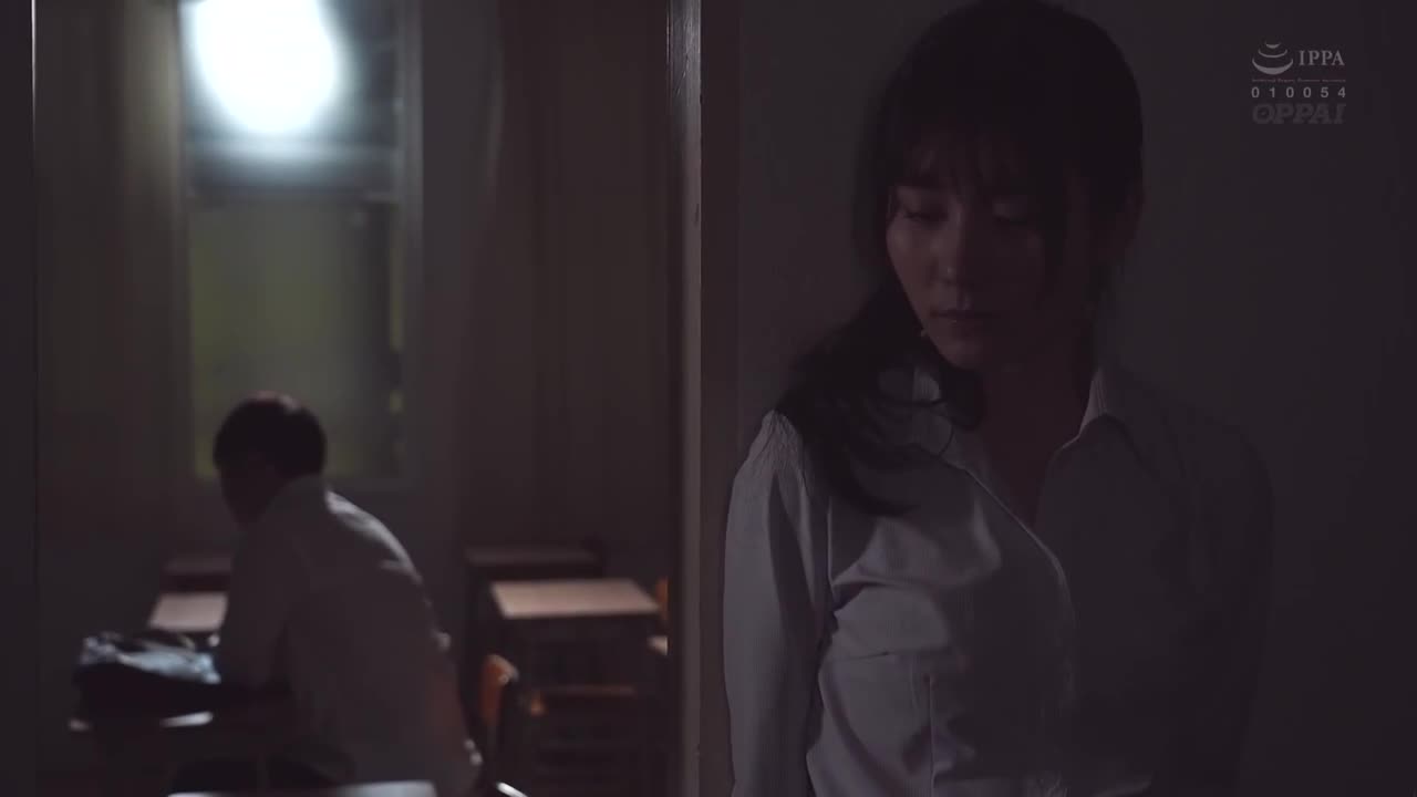 巨乳女教师的诱惑－五日市芽依 - AV大平台-中文字幕,成人影片,AV,国产,线上看