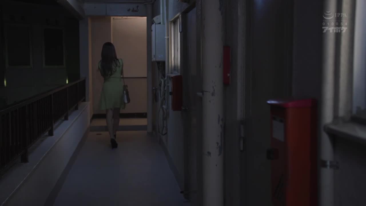 隔壁的色色人妻拿内裤出来䁁就是代表欲求不满 天海翼 - AV大平台-中文字幕,成人影片,AV,国产,线上看