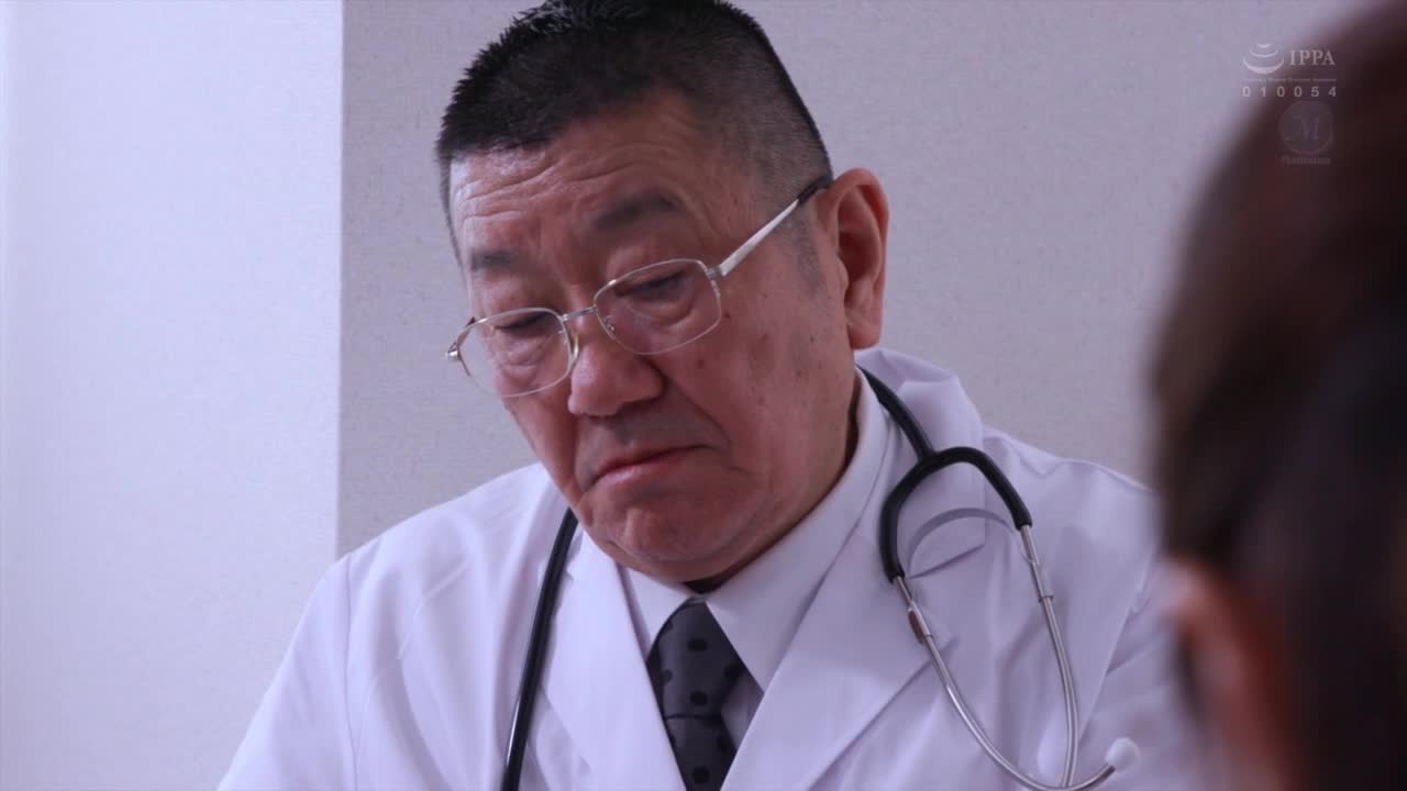 专属・栗山莉绪『轮奸』！ ！中出串刺性交 被寝取的老公妻子被他人轮奸！ ！ - AV大平台-中文字幕,成人影片,AV,国产,线上看