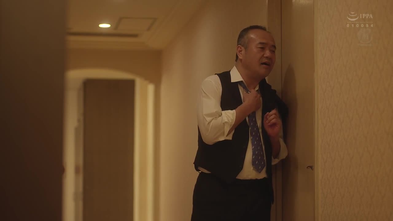 被客户傲慢社长持续中出的出差接待 - AV大平台-中文字幕,成人影片,AV,国产,线上看