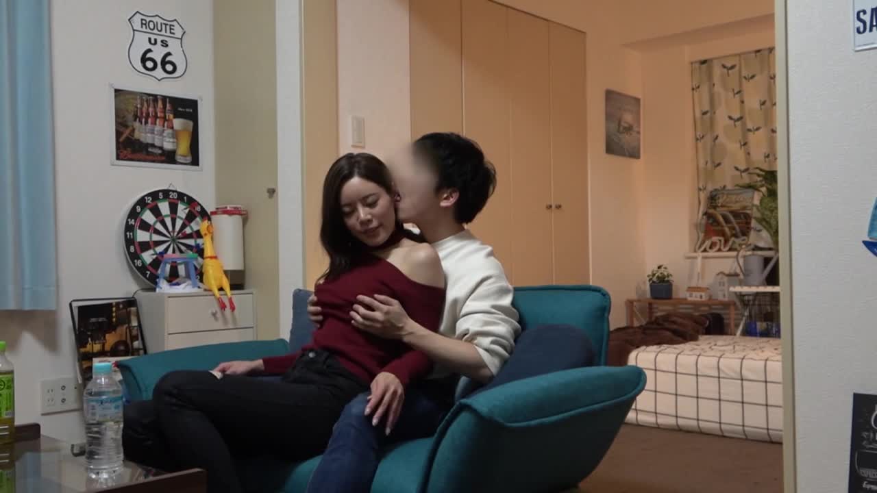 在经验丰富的搭讪师房间里.偷拍用软体遇到的女人性爱.初次见面成功带走;性感的喘着气息.迷人身材被偷拍收藏 - AV大平台-中文字幕,成人影片,AV,国产,线上看
