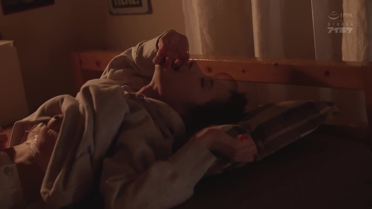 这个不是强奸…是我们互相都愿意的性爱。在家喝酒，被同学们轮流干…「一个女人去参加就是错误的选择…」 桃乃木香奈 - AV大平台-中文字幕,成人影片,AV,国产,线上看