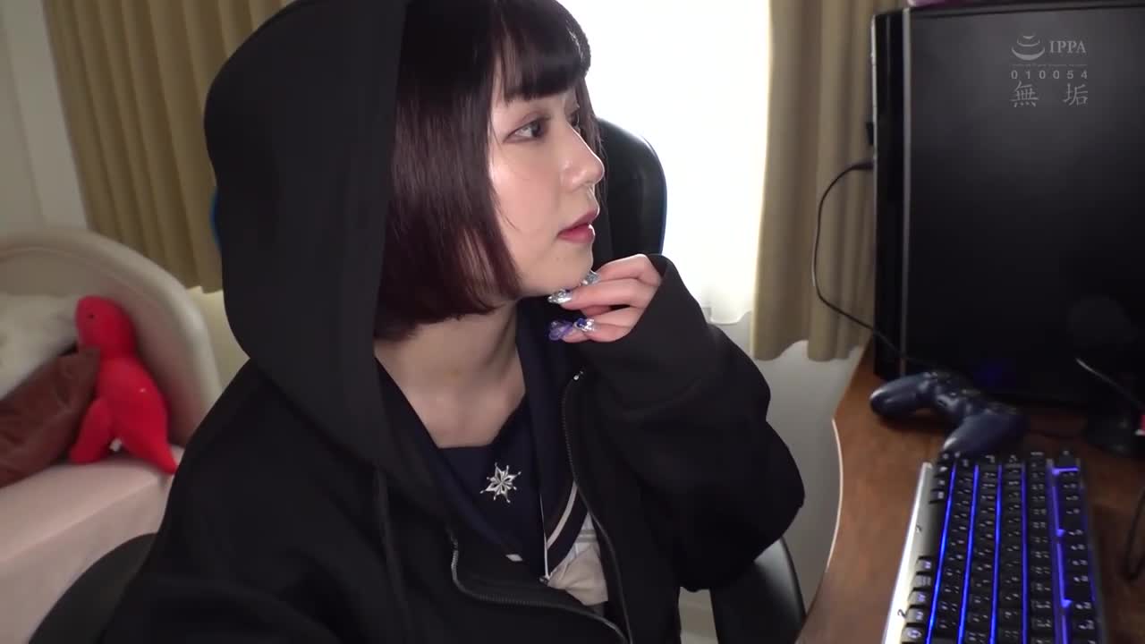 随时随地都可以使用鲍鱼！可以边玩游戏想打炮就直接打炮的电玩少女 有栖露露 - AV大平台-中文字幕,成人影片,AV,国产,线上看