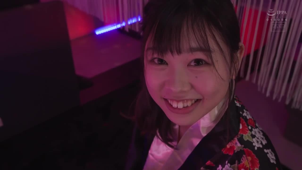第一次去摸奶店，那个女的好像朋友的女友！？想不到和朋友的女友在摸奶店遇到！Ｇ奶全都露＆无套本番中出ＯＫ。后来就算在朋友家也偷偷要求不停干中出 绫濑心 - AV大平台-中文字幕,成人影片,AV,国产,线上看