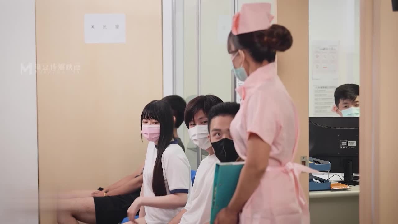 羞耻体检诊疗室 少女敏感的身体 在医生大鸡巴的深入检查下骚水横流 - AV大平台-中文字幕,成人影片,AV,国产,线上看