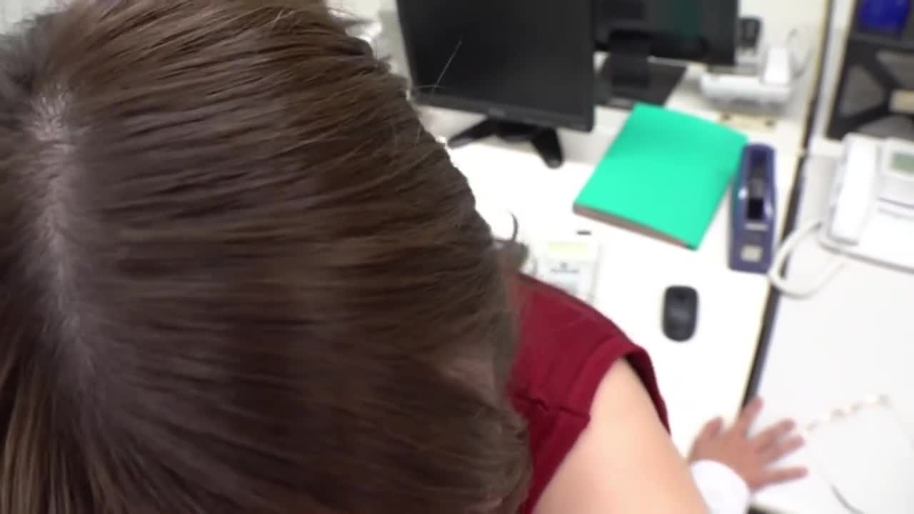 老婆就在我旁边却跨坐在我上面轻声耳边细语超紧贴诱惑的淫语姐姐 miru - AV大平台-中文字幕,成人影片,AV,国产,线上看