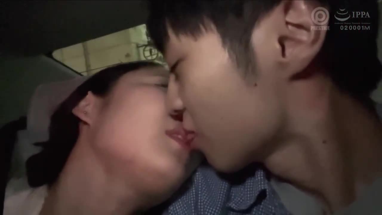 玩弄顺从M男的淫荡痴女姐姐 焦急调教精子射光之前连续榨精！ 松冈铃 - AV大平台-中文字幕,成人影片,AV,国产,线上看