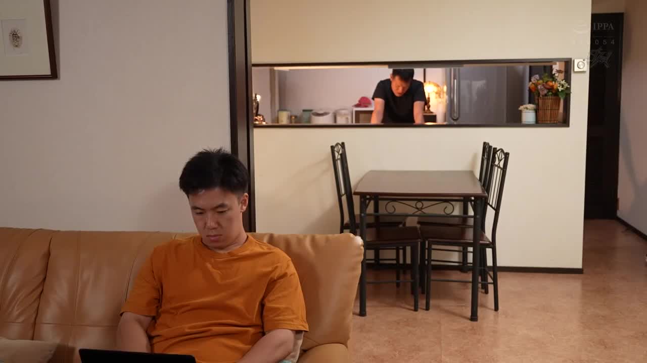 奢华巨乳女友被我的老爸ＮＴＲ播种抽插 沙月芽衣 - AV大平台-中文字幕,成人影片,AV,国产,线上看