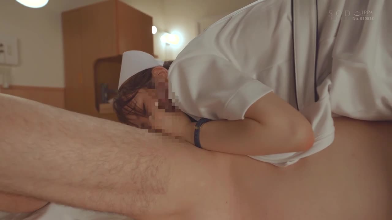 第一次的连续剧作品 从接吻开始的四种角色扮演！就算在工作场合 只要开启淫荡按钮 瞬间变成色色女人！ 小凑四叶 - AV大平台-中文字幕,成人影片,AV,国产,线上看