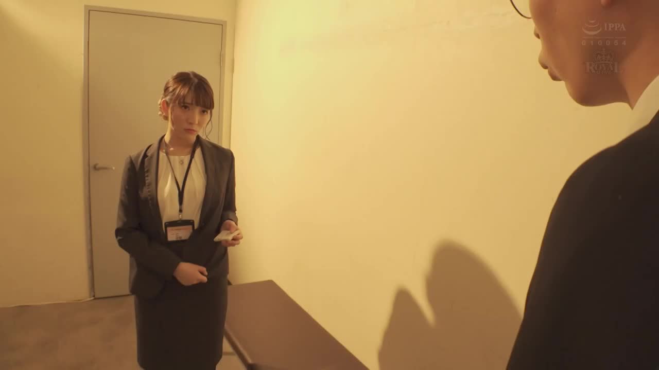 本该是用自慰偷拍让她成为肉便器，然而却是反让我变成性处理宠物破处男的巨乳上司的甜蜜陷井  小花暖 - AV大平台-中文字幕,成人影片,AV,国产,线上看