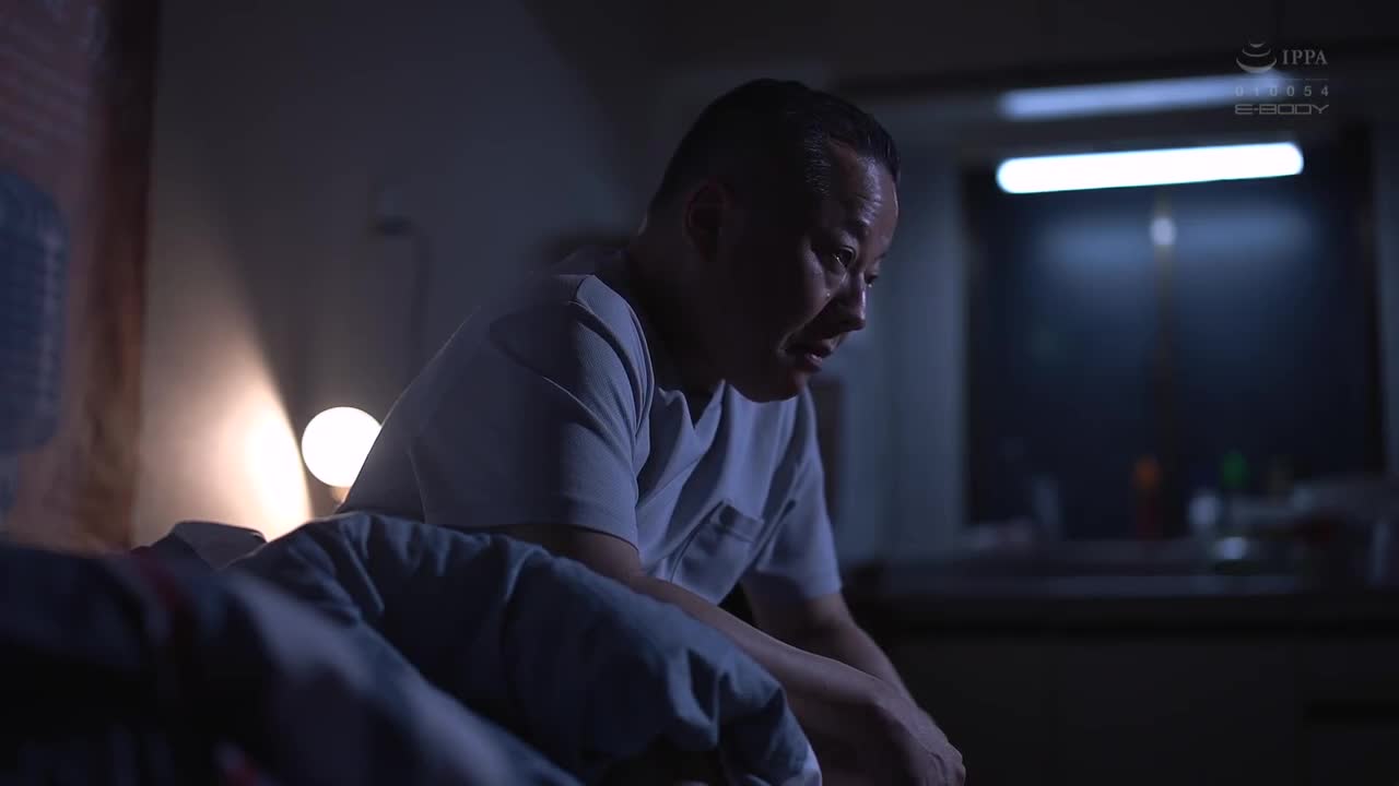 没穿奶罩、忘了自己是个女人又满空隙的巨乳社区人妻，让我超兴奋而每天偷偷插不停的无套中出夏日  月乃雏 - AV大平台-中文字幕,成人影片,AV,国产,线上看