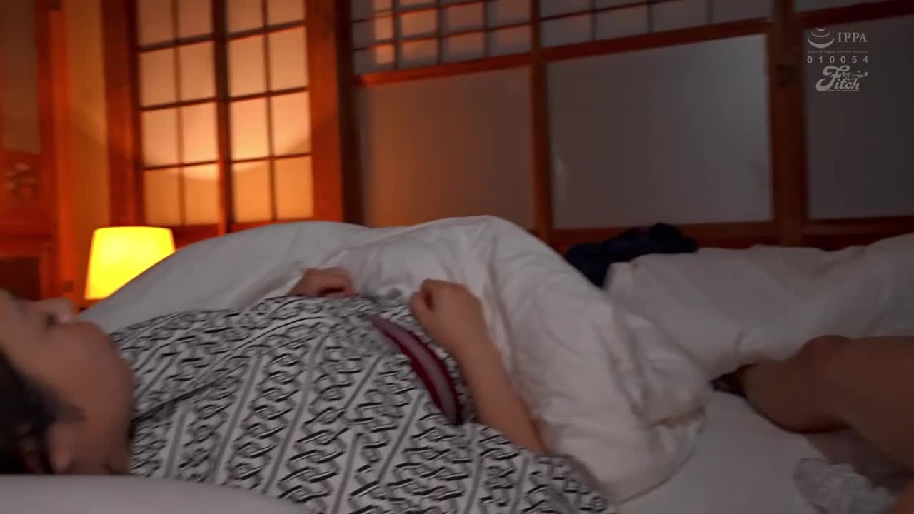 去住宿竟然穿这样接客铁定勃起。要点全露出的丰满美丽逆兔女郎民宿  佐山爱 - AV大平台-中文字幕,成人影片,AV,国产,线上看