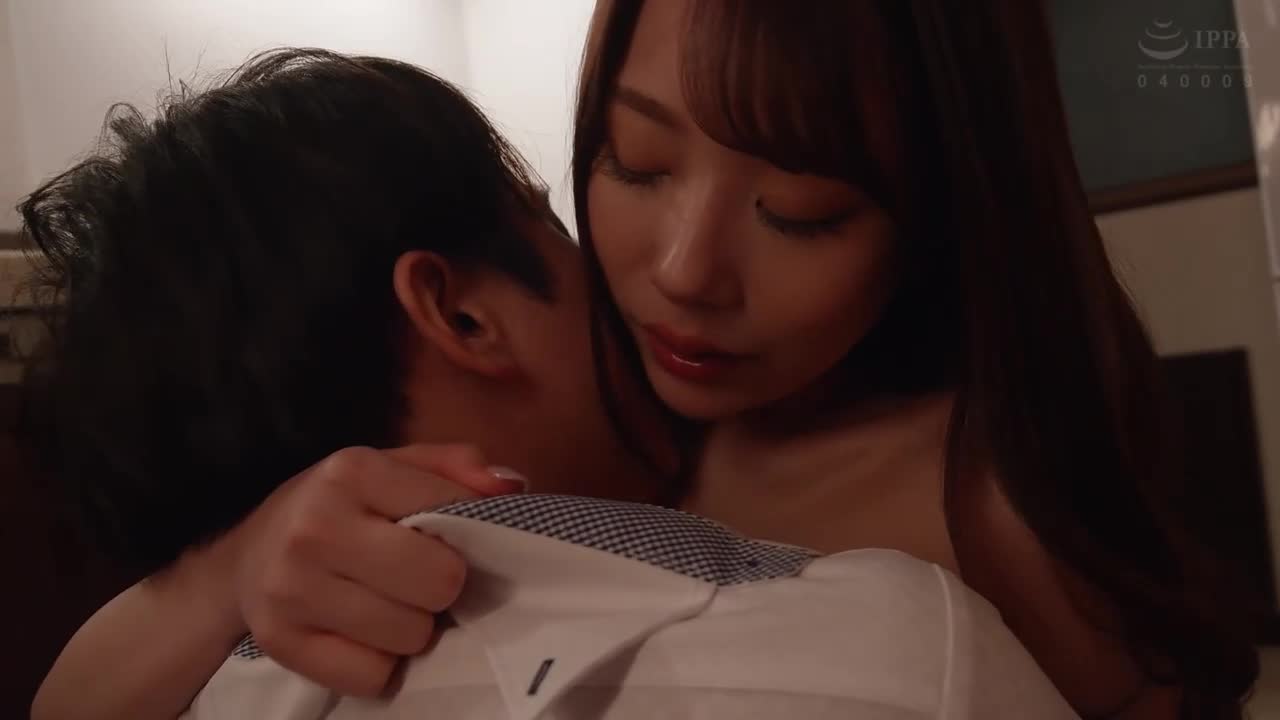 [VIP会员点播] S级美臀细腰人妻，趁着丈夫熟睡，被弟弟射好射满性爱，沉浸在刺激中 尾崎惠梨香 - AV大平台-中文字幕,成人影片,AV,国产,线上看