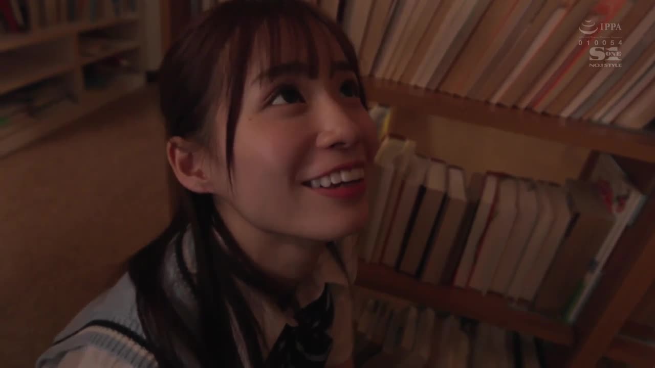 不知道什么叫做脏的甜蜜笑脸的少女 受不了的我猛烈痴汉她！最后她也爱上我的技术了。未步奈奈 - AV大平台-中文字幕,成人影片,AV,国产,线上看