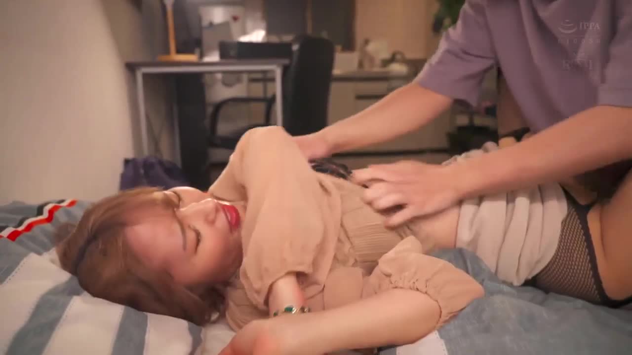 早上起床，隔壁躺着穿着性感内衣的辣妹…平常对我没大没小今天突然对我撒娇… 百永纱里奈 - AV大平台-中文字幕,成人影片,AV,国产,线上看