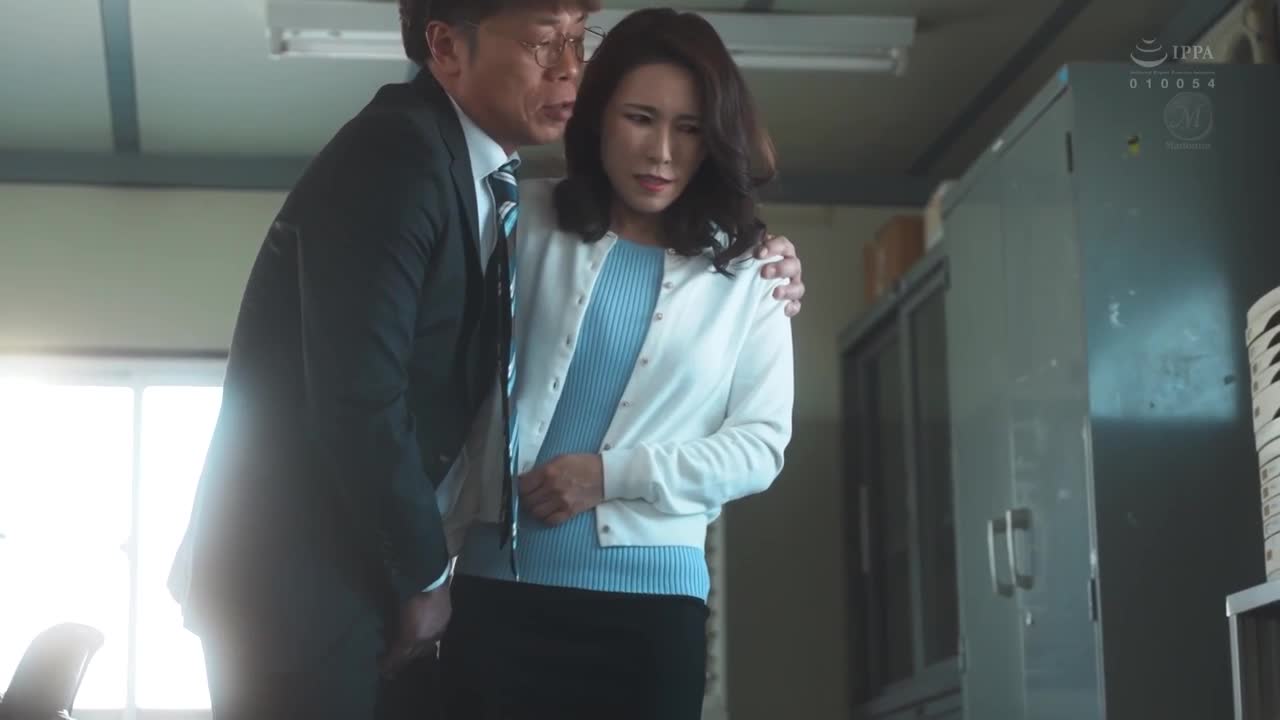 充满爱跟汗水的肉体内申书 本来是为了儿子的升学 结果自己陷入在性爱快感里面…。水野优香 - AV大平台-中文字幕,成人影片,AV,国产,线上看