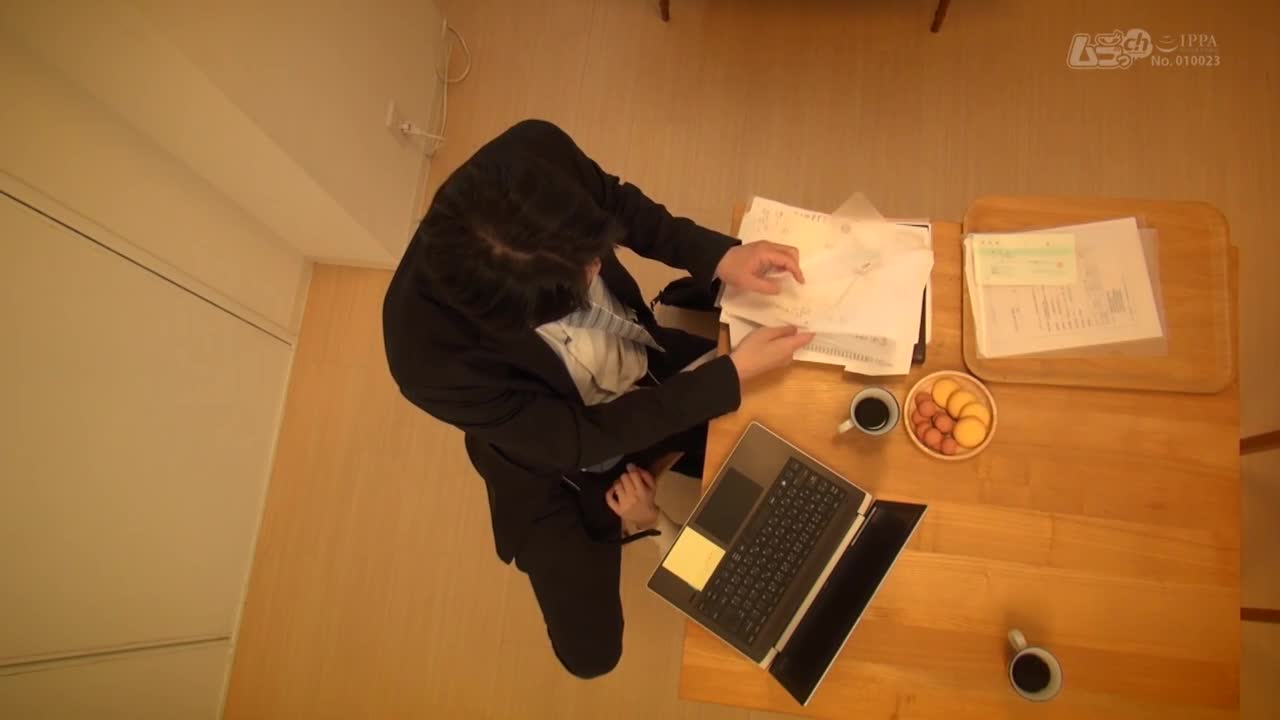 从白天开始就和丈夫的手下进行做爱.不断沉迷于性爱的淫乱少妇. - AV大平台-中文字幕,成人影片,AV,国产,线上看
