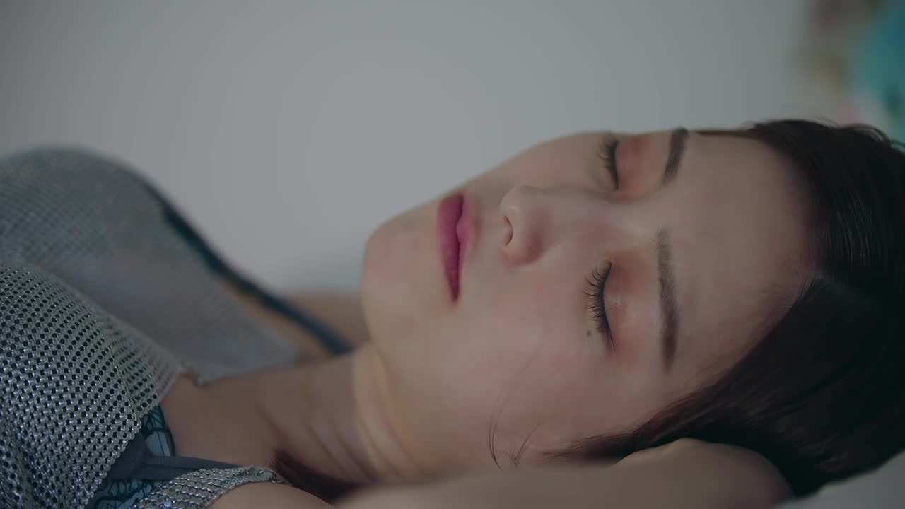 东京爱情动作故事 醉，醒｜羽田爱 - AV大平台-中文字幕,成人影片,AV,国产,线上看