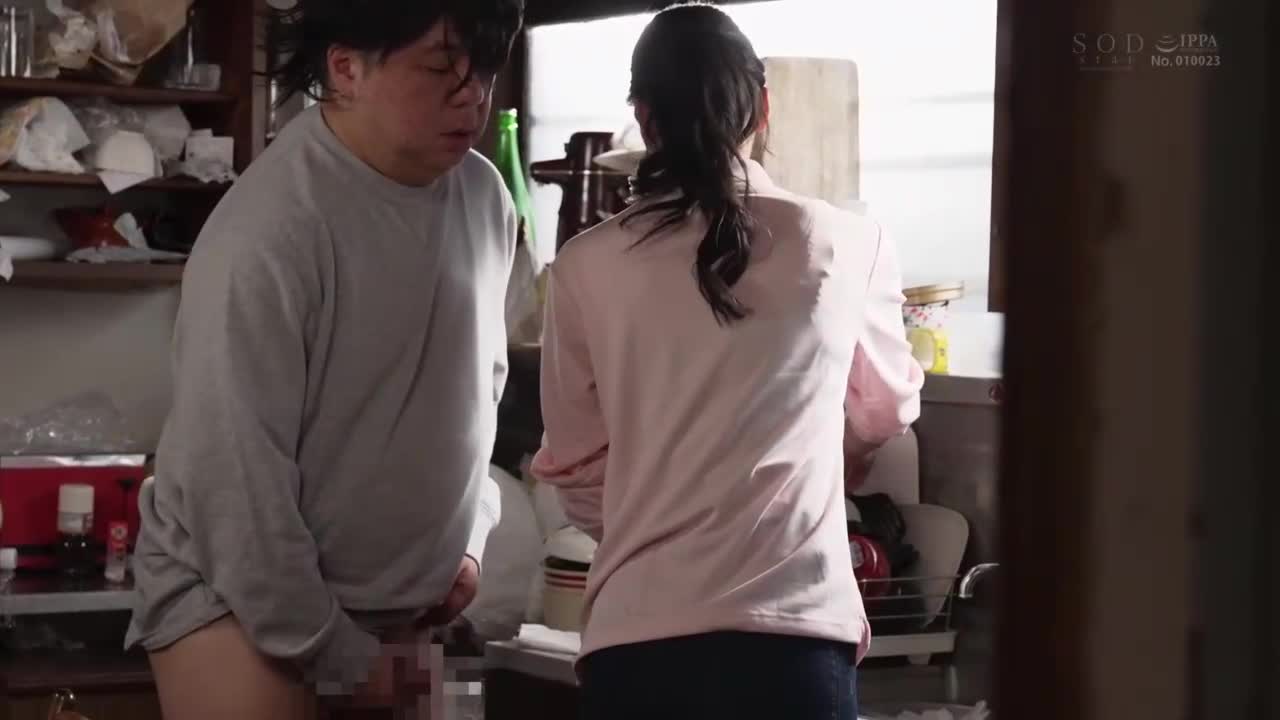 宅在家不出门 色色社工 放在垃圾屋里面的大量使用过的卫生纸…假装要帮我打扫却偷偷帮我按摩鸡鸡的温柔佣人 本庄铃 - AV大平台-中文字幕,成人影片,AV,国产,线上看