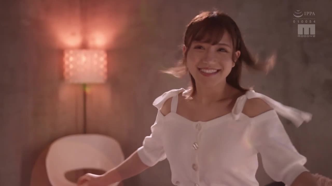 新人！身材给分百分百！笑容给分两百分！现役女子大生却又活泼多变的身材！二十岁的奖励！ G罩杯！ AV首发！佐藤栞里 - AV大平台-中文字幕,成人影片,AV,国产,线上看