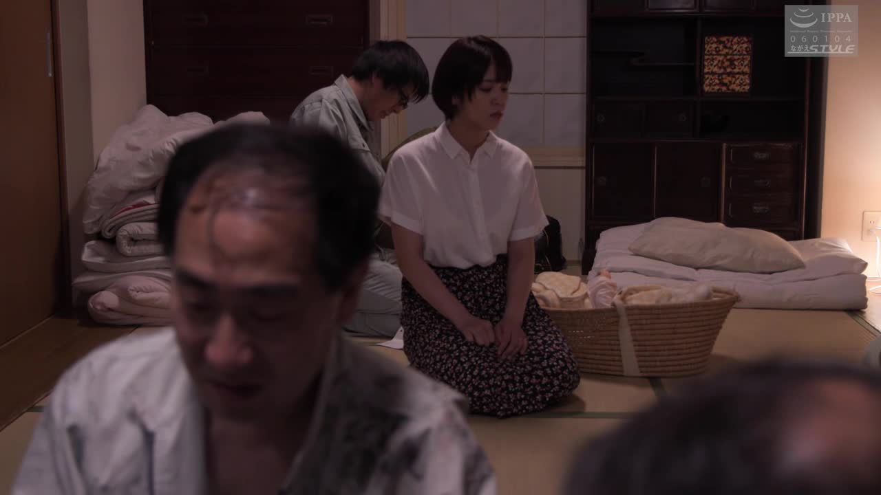 借金夫妇：妻被他人拥入怀抱。 7～与肉体劳动者们的屈辱同居生活～玉城夏帆 - AV大平台-中文字幕,成人影片,AV,国产,线上看
