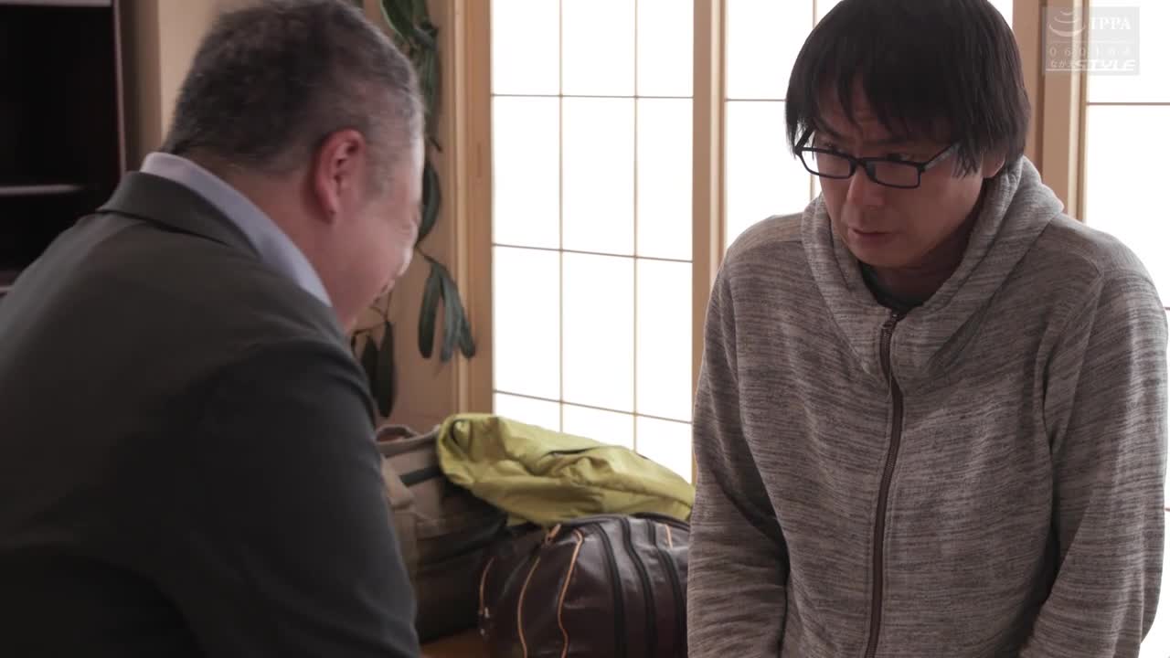 借金夫妇：妻被他人拥入怀抱。 7～与肉体劳动者们的屈辱同居生活～玉城夏帆 - AV大平台-中文字幕,成人影片,AV,国产,线上看