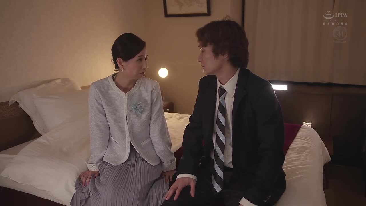 元艺人的人妻麦当娜专属第二弹！ ！首部戏剧作品！ ！毕业典礼后…给成为大人的你送上义母的礼物。月野百合玲 - AV大平台-中文字幕,成人影片,AV,国产,线上看