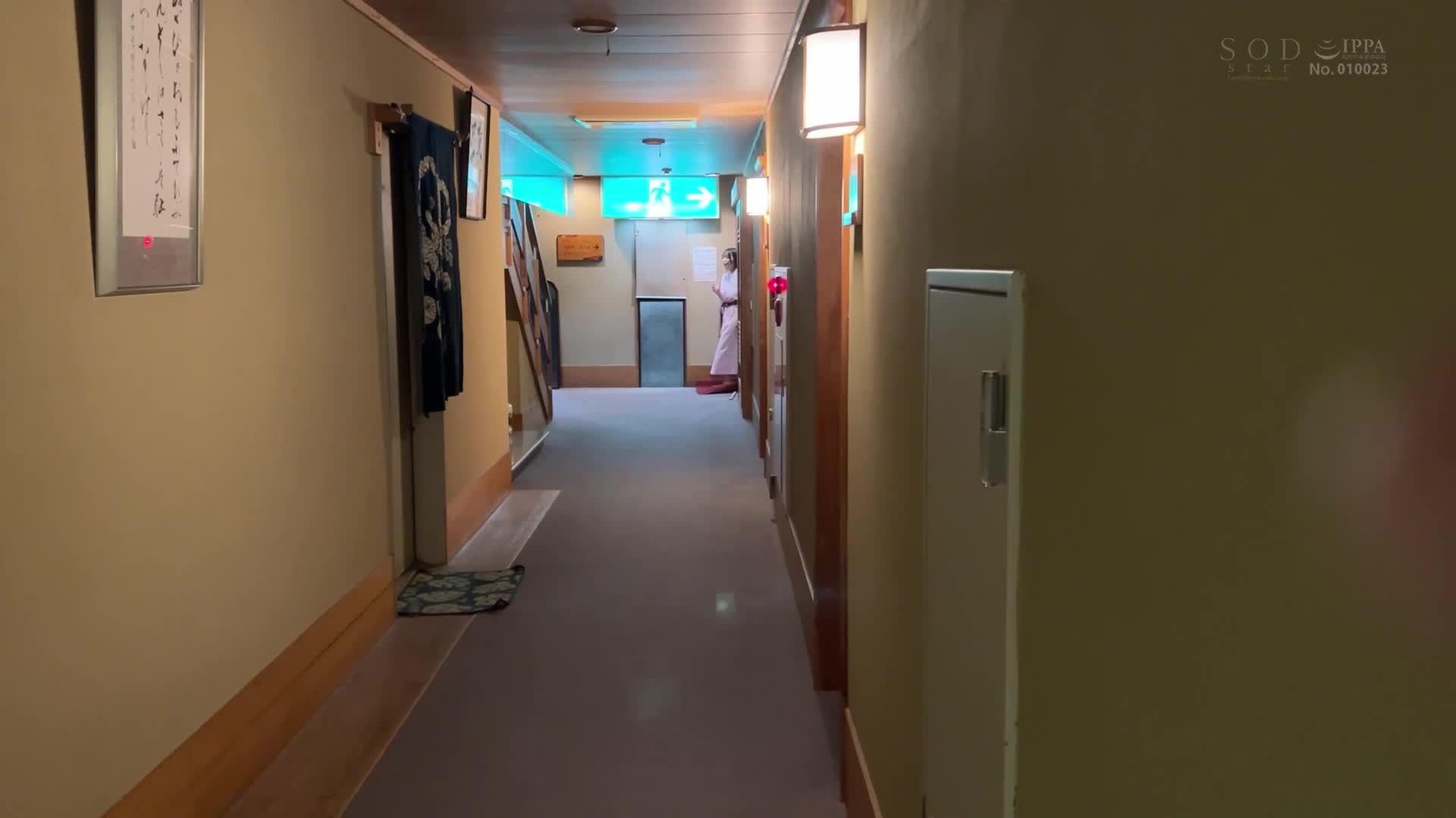 来过箱根汤本温泉的小渕百奈（24岁），何不尝试只用毛巾进入男浴呢？难的 - 恋渕桃奈 - AV大平台-中文字幕,成人影片,AV,国产,线上看