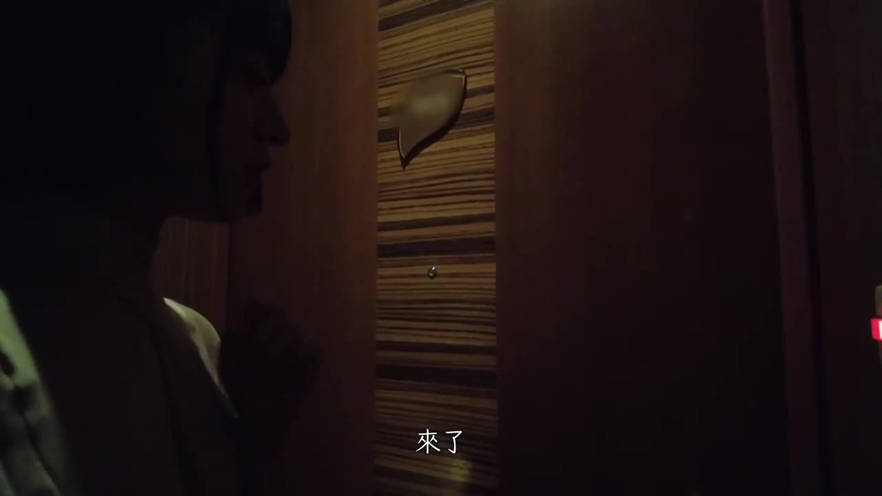 【和肉棒做爱到天亮。 】全身名牌香奈儿的A女生、竟然都是男同学们上贡给自己的！这样可爱的极品女生被大肉棒突入紧致小穴！ ！ - AV大平台-中文字幕,成人影片,AV,国产,线上看