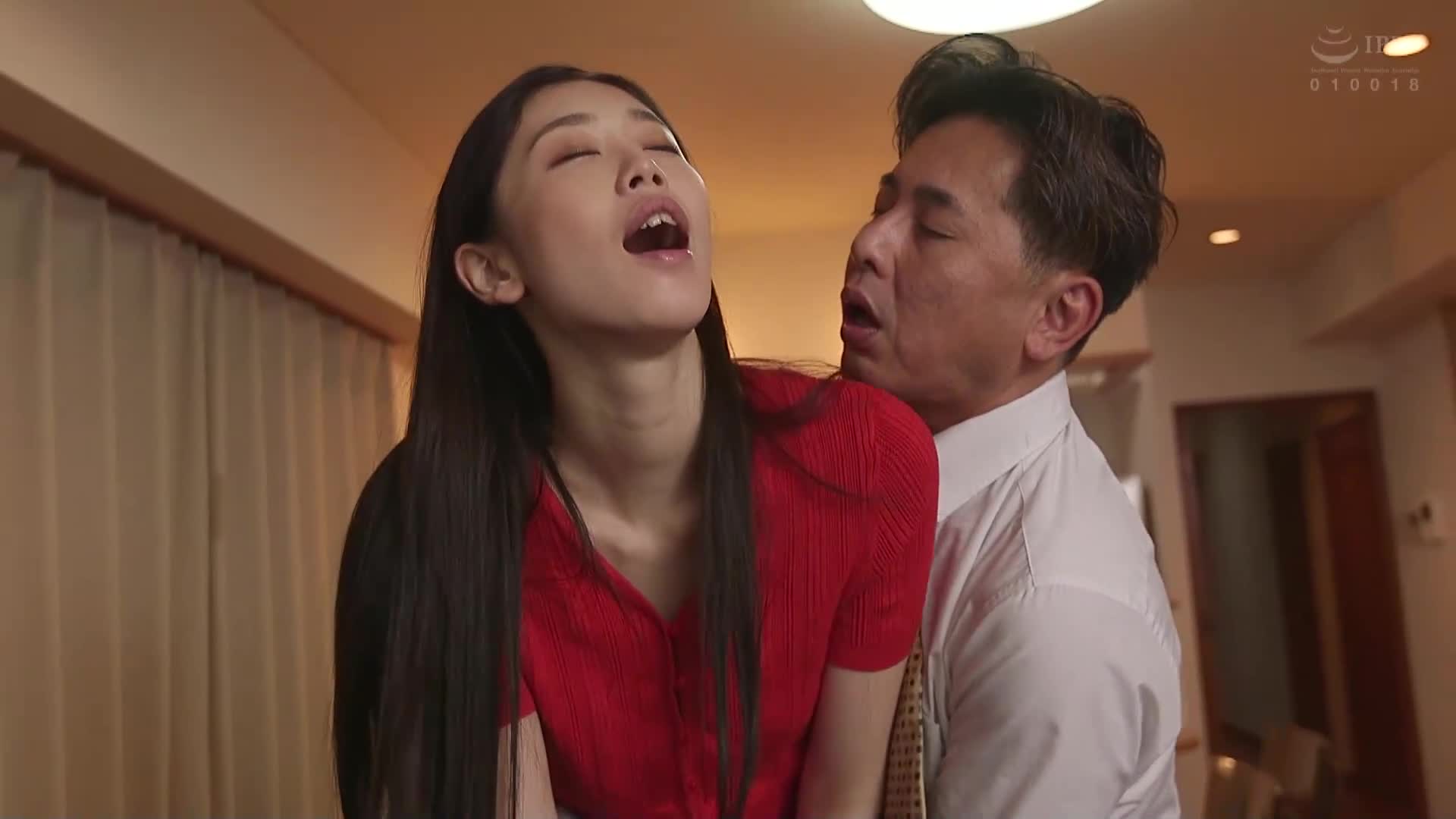Kiss Fallen NTR 老公的老板太会接吻了，我受了诱惑，寻求沾满口水的中出性爱，小松杏。 - AV大平台-中文字幕,成人影片,AV,国产,线上看