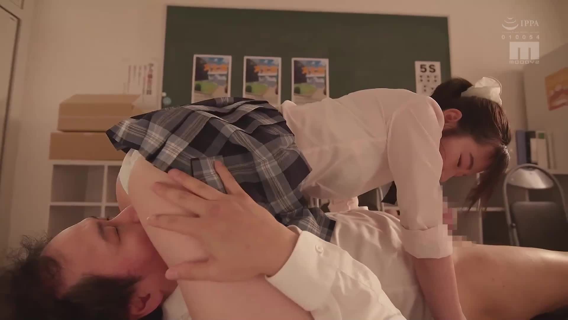 爽朗笑脸与湿濡露出内裤形成惊人差异的小恶魔学生会会长全力诱惑。三滨唯 - AV大平台-中文字幕,成人影片,AV,国产,线上看