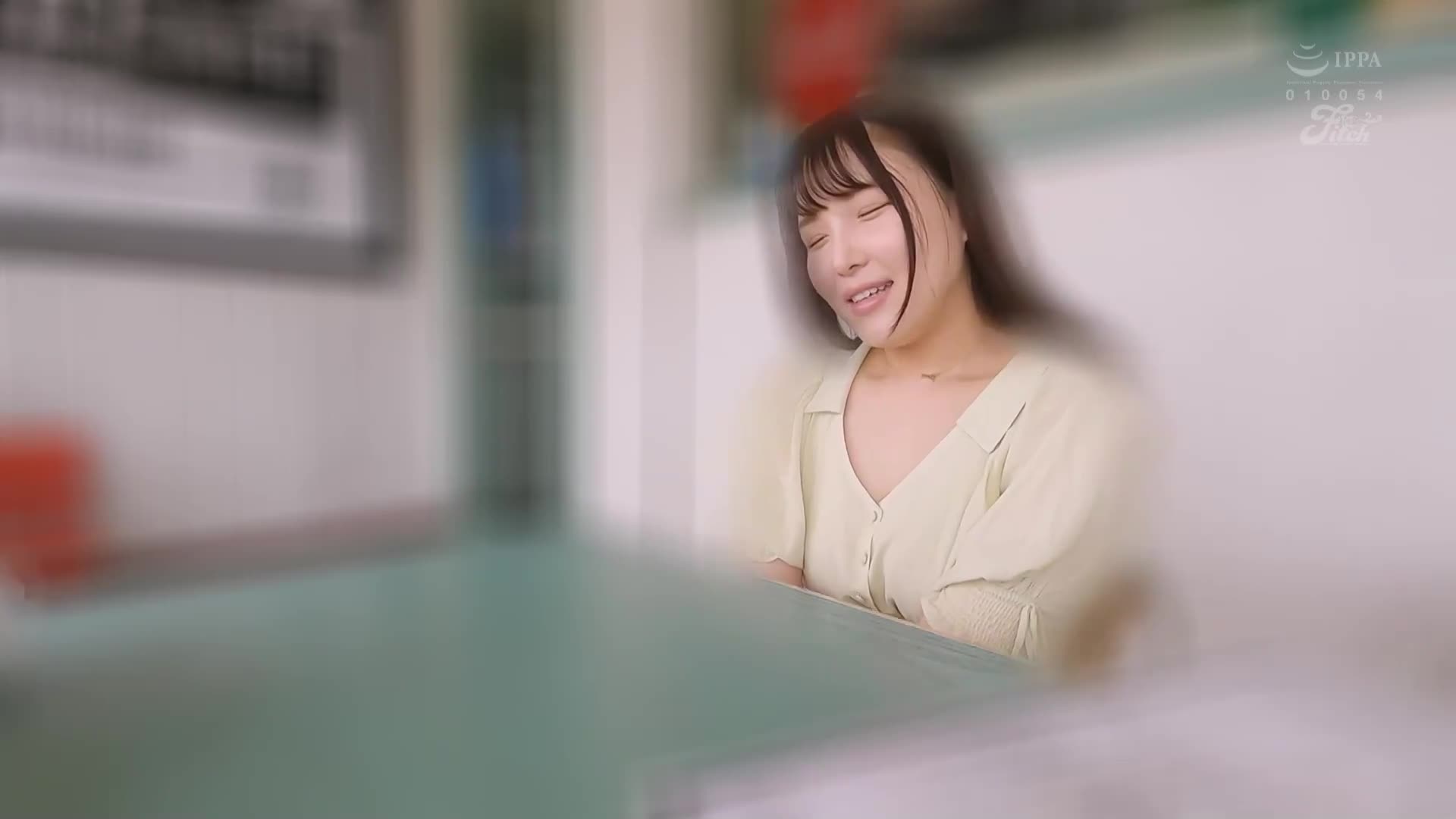 想要知道真正的高潮并感觉更好的美波汐里，在约会期间经常被性玩具戏弄，然后他们在酒店第一次做爱，他们希望彼此有高潮性爱！美波汐里 - AV大平台-中文字幕,成人影片,AV,国产,线上看