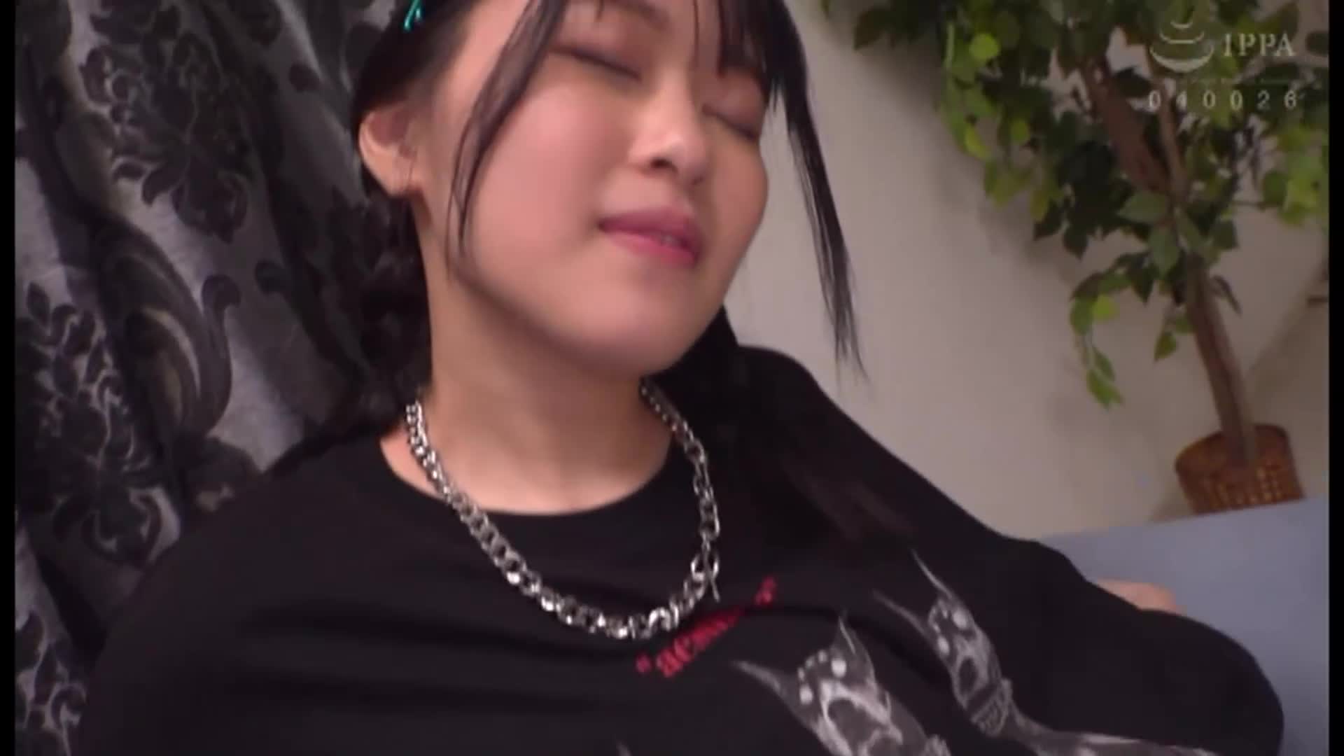 帮我的炮友口交时，她给了我危险的眼神。只要对视一眼，她就会立刻射精。她是全身融化的口交女神。 - AV大平台-中文字幕,成人影片,AV,国产,线上看