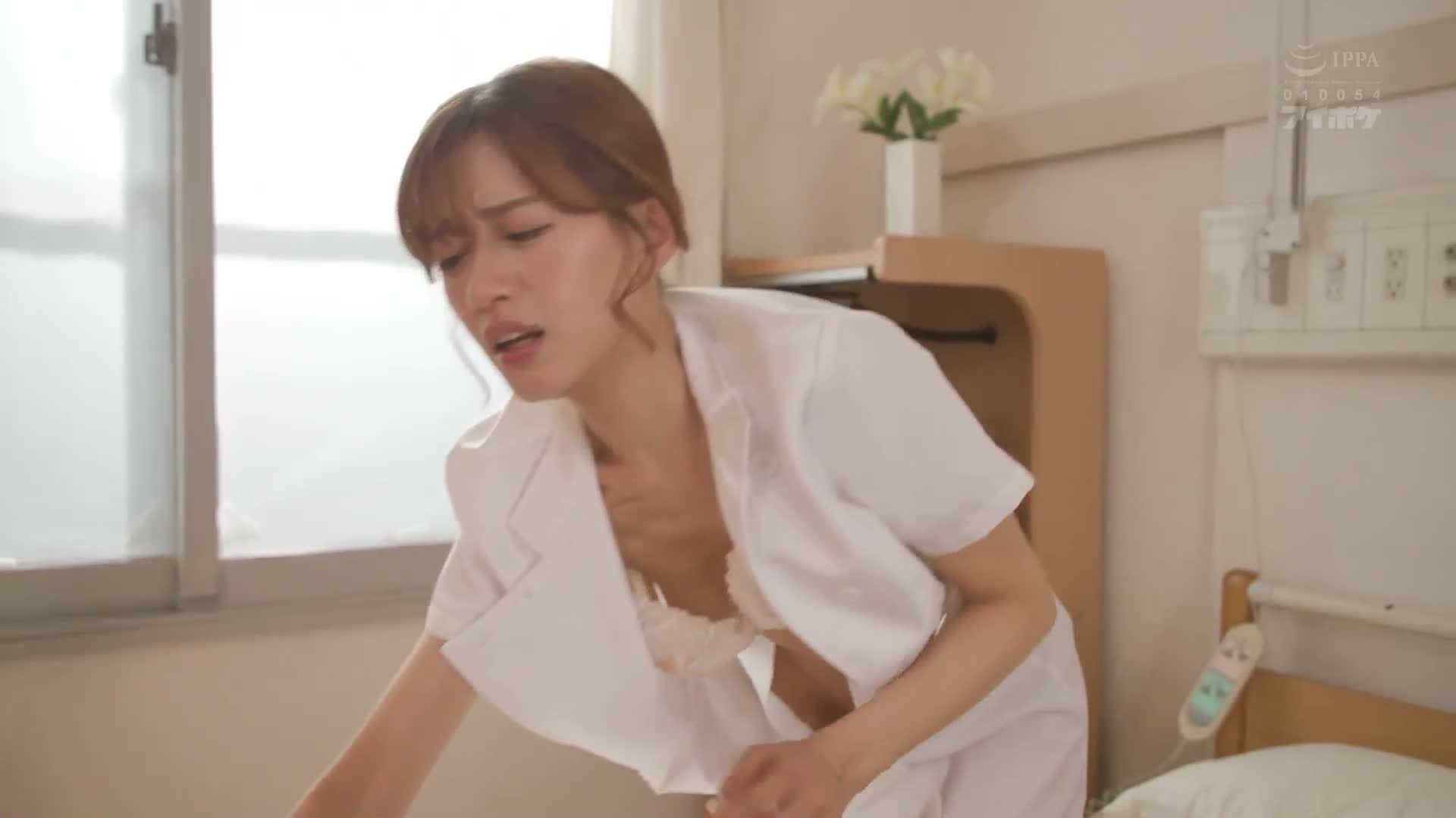 与媚薬中毒的老爷爷患者浓密接吻，清纯护士堕落。希岛爱里 - AV大平台-中文字幕,成人影片,AV,国产,线上看