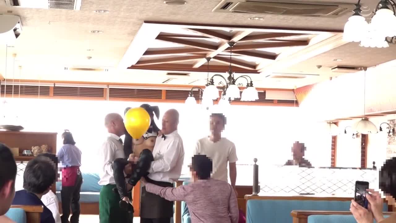 耻辱！我被高时薪欺骗了！我被迫在一家家庭餐厅工作，作为一只非常尴尬的落后兔子... 岬野茉夏 - AV大平台-中文字幕,成人影片,AV,国产,线上看