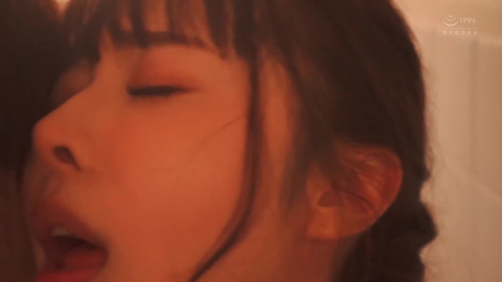被甜言蜜语淹没，我沉溺于与人妻的巢笼SEX，直到留年大学…。栗山莉绪 - AV大平台-中文字幕,成人影片,AV,国产,线上看