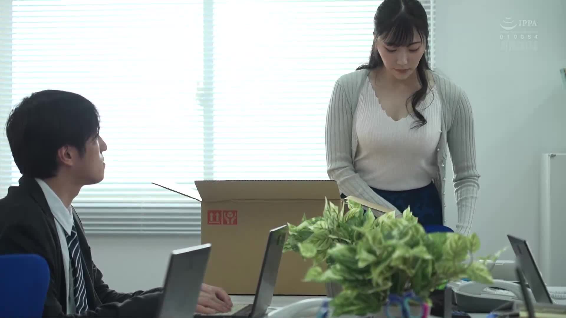 和即将结婚的女老板单独加班。我无法抑制对她的感情…七海蒂娜 - AV大平台-中文字幕,成人影片,AV,国产,线上看