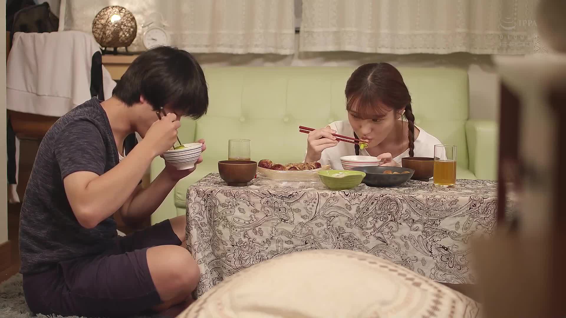 初次脱去女友的衣服，想像不到的超级纤细美巨乳，极度兴奋的我疯狂发泄性欲直到精疲力竭。佐藤汐 - AV大平台-中文字幕,成人影片,AV,国产,线上看