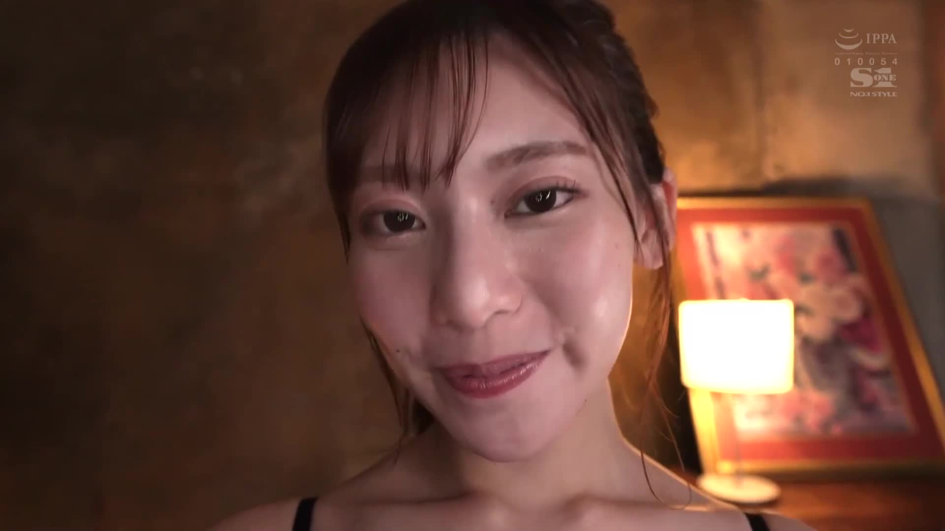 枫富爱史上最大的混乱。 美腿翘起，像在空中飞舞般强烈的高潮。 - AV大平台-中文字幕,成人影片,AV,国产,线上看
