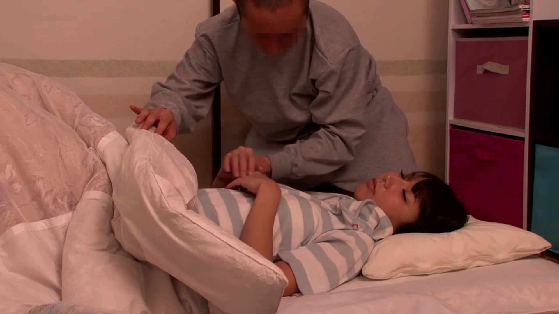 [VIP会员点播]  超贱本性暴露！ 巨乳保育老师透过性爱释放压力！ ？ 保育老师池里全是性欲极强的饥渴荡妇！ 致幼儿园老师的嫂子 - AV大平台-中文字幕,成人影片,AV,国产,线上看