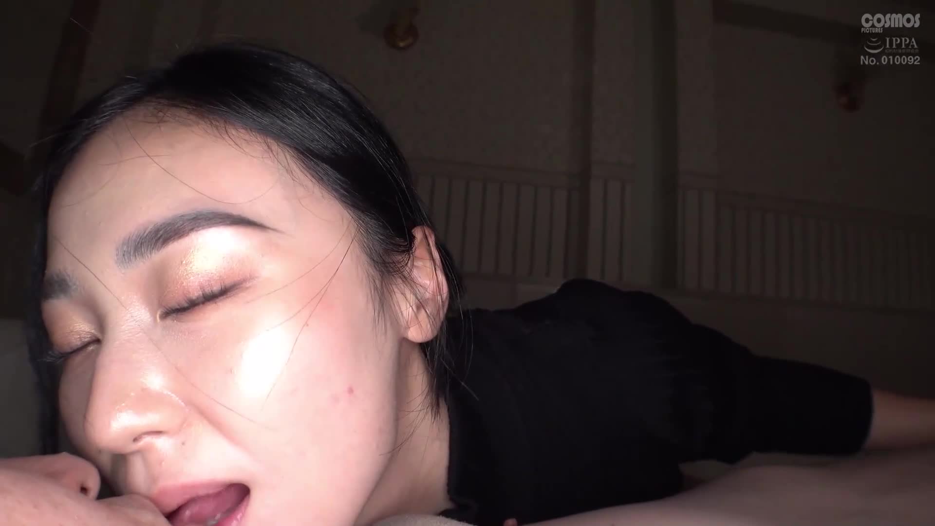 我会给一个沮丧的素人妻子送一个大鸡巴。 ～大阪版～浪速的妻子娜美（24岁） - AV大平台-中文字幕,成人影片,AV,国产,线上看