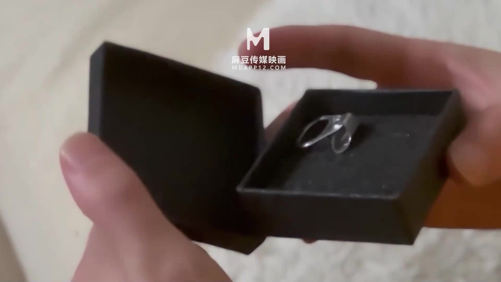 隐藏在婚纱下的约定前任肉棒难以遗忘 - AV大平台-中文字幕,成人影片,AV,国产,线上看
