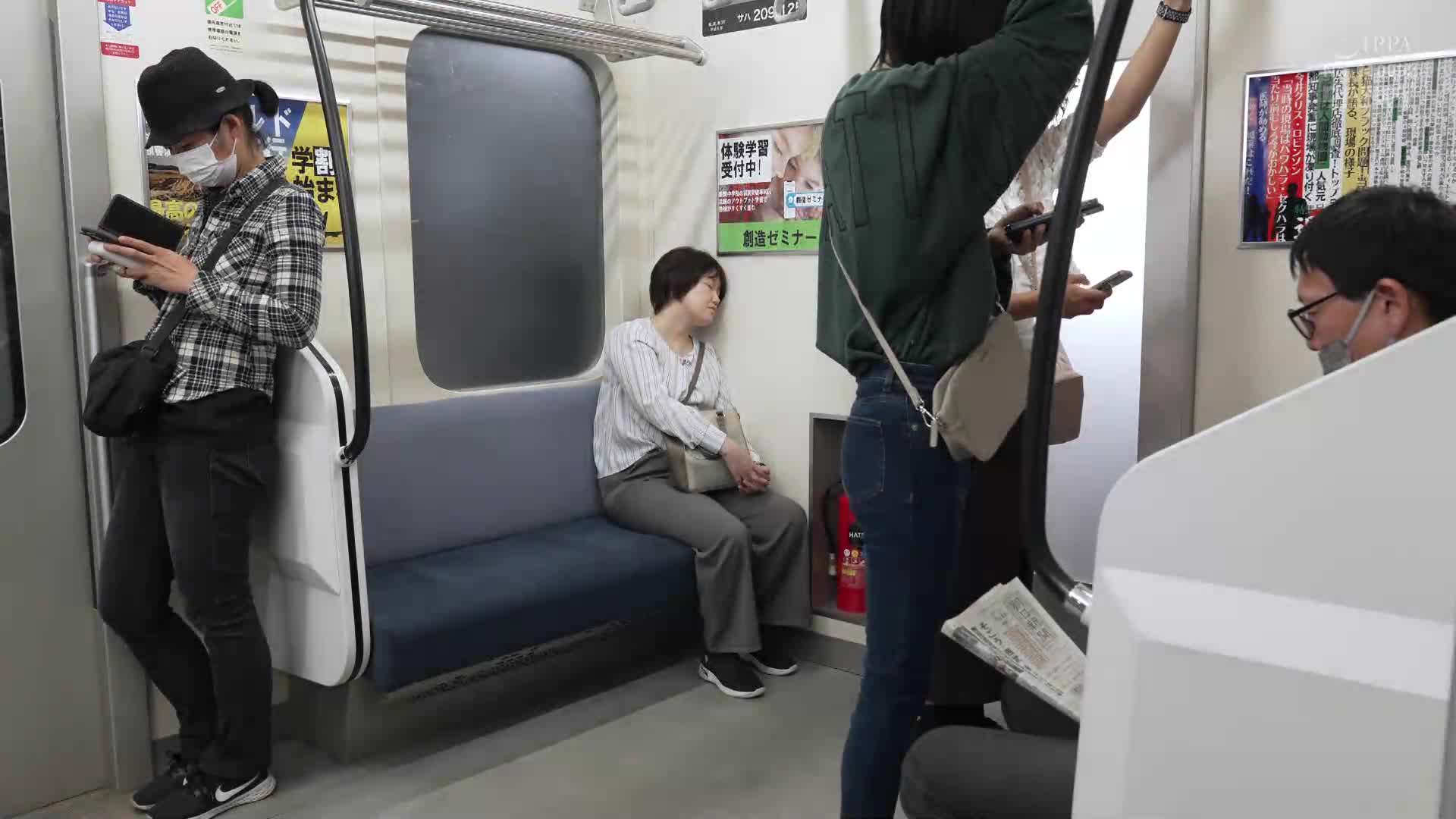 我伏击了一位下班后被拒绝打工的美容院美女！ 一个潮吹的女同性恋女大学生一直跟踪她直到她成为女同性恋 - AV大平台-中文字幕,成人影片,AV,国产,线上看