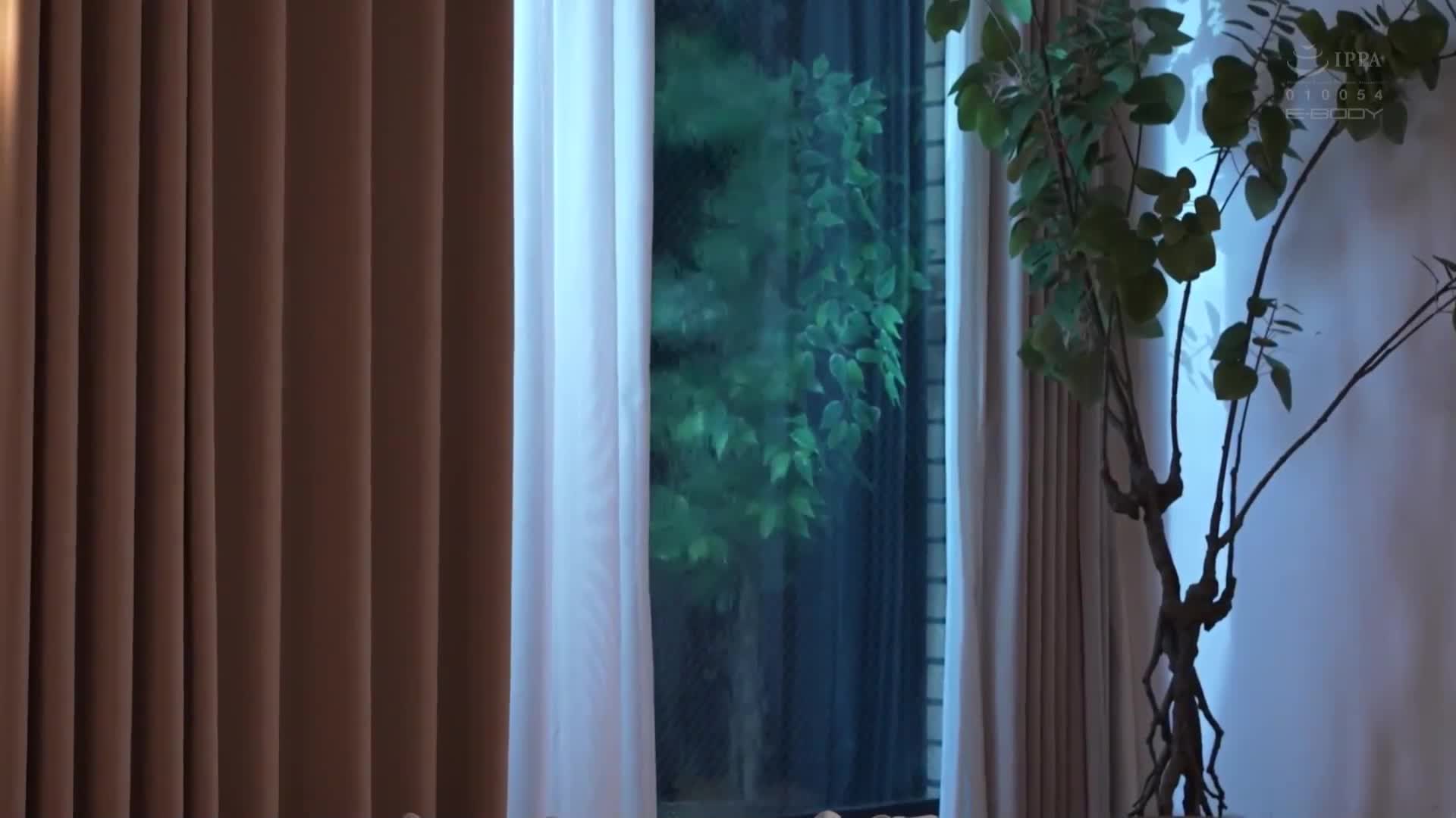 末班车错过后，被后辈邀请留宿...被淋湿的运动员身体无意识的诱惑所打败，一直不停地发生不伦中出最糟糕的我 雨宫响 - AV大平台-中文字幕,成人影片,AV,国产,线上看