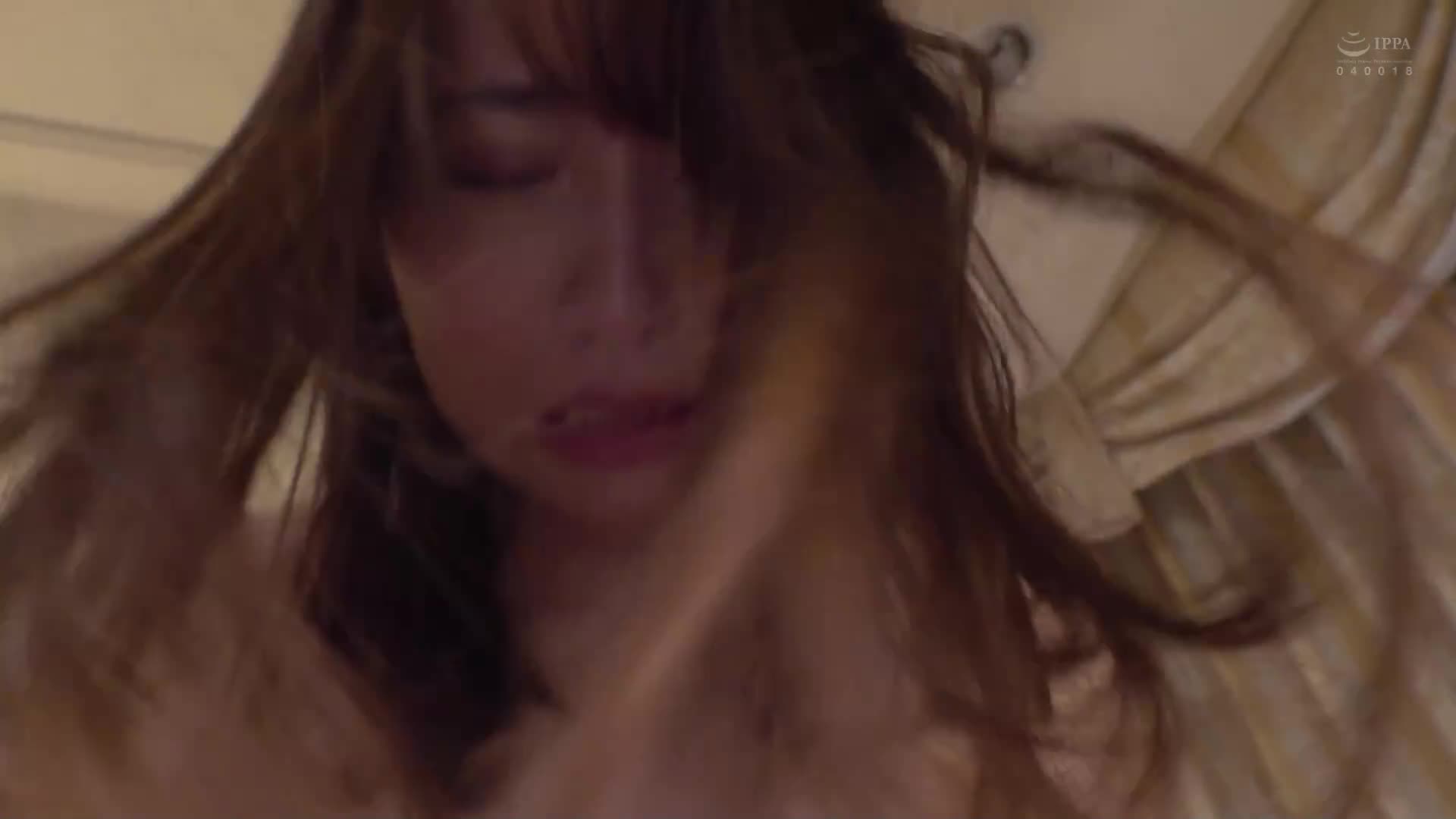 挺立的乳头和奶油般的大腿，在淫荡的目光下让人无法抗拒！ 淫语女人 仓多真央 - AV大平台-中文字幕,成人影片,AV,国产,线上看